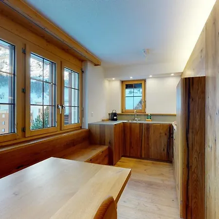 Haus Marietta - アパート *