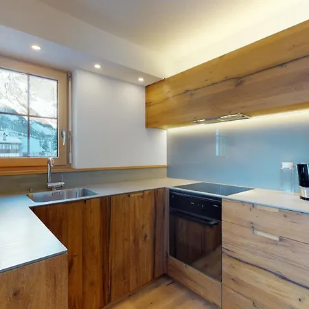 Haus Marietta - アパート *